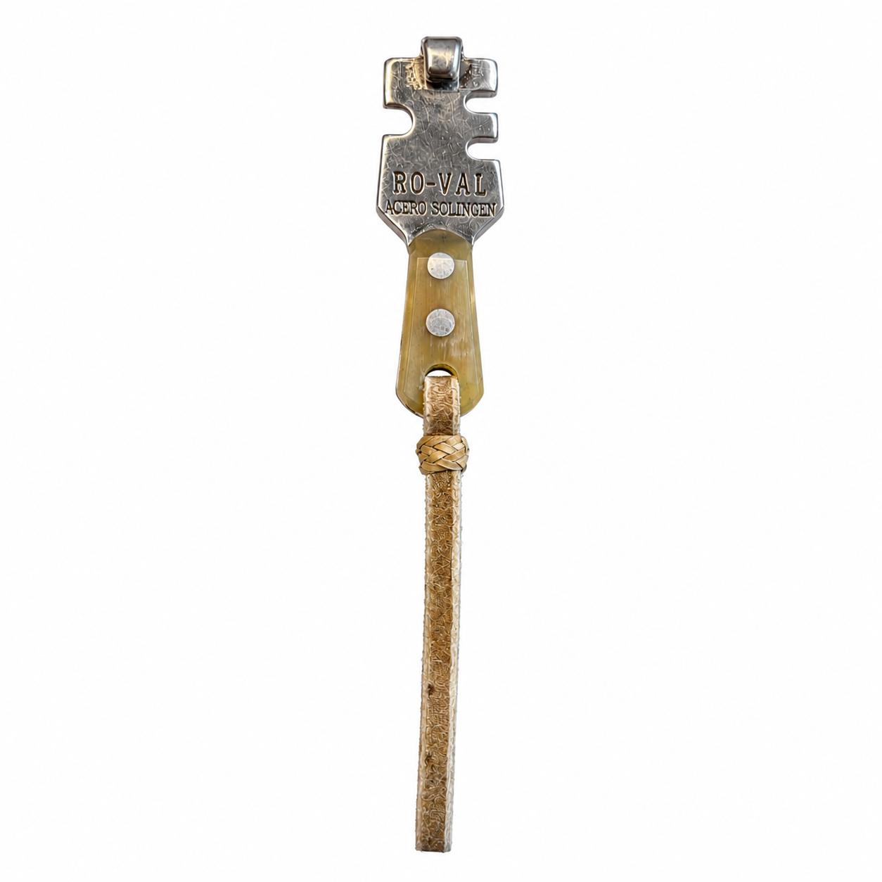 Llavero llave de alambrar