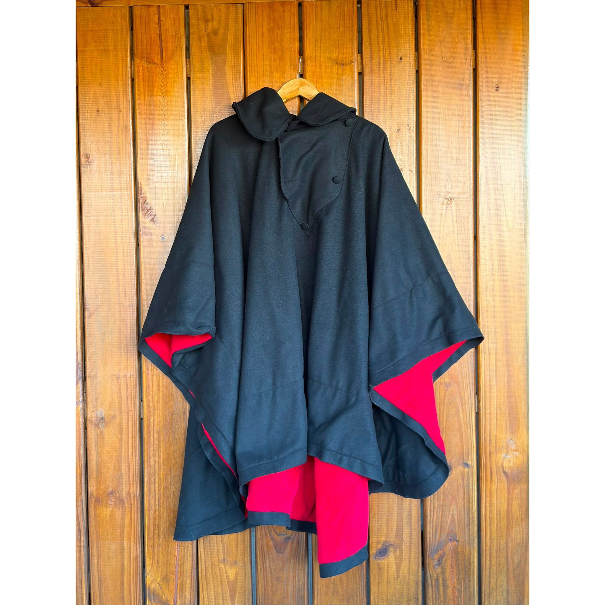 extra_image_preview_poncho--negro.jpg