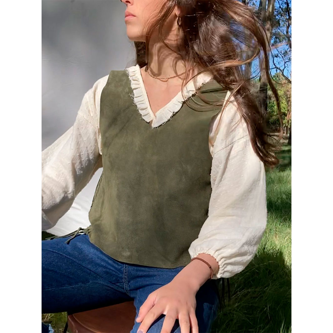 LA BORDONA Chaleco gamuza escote en v verde