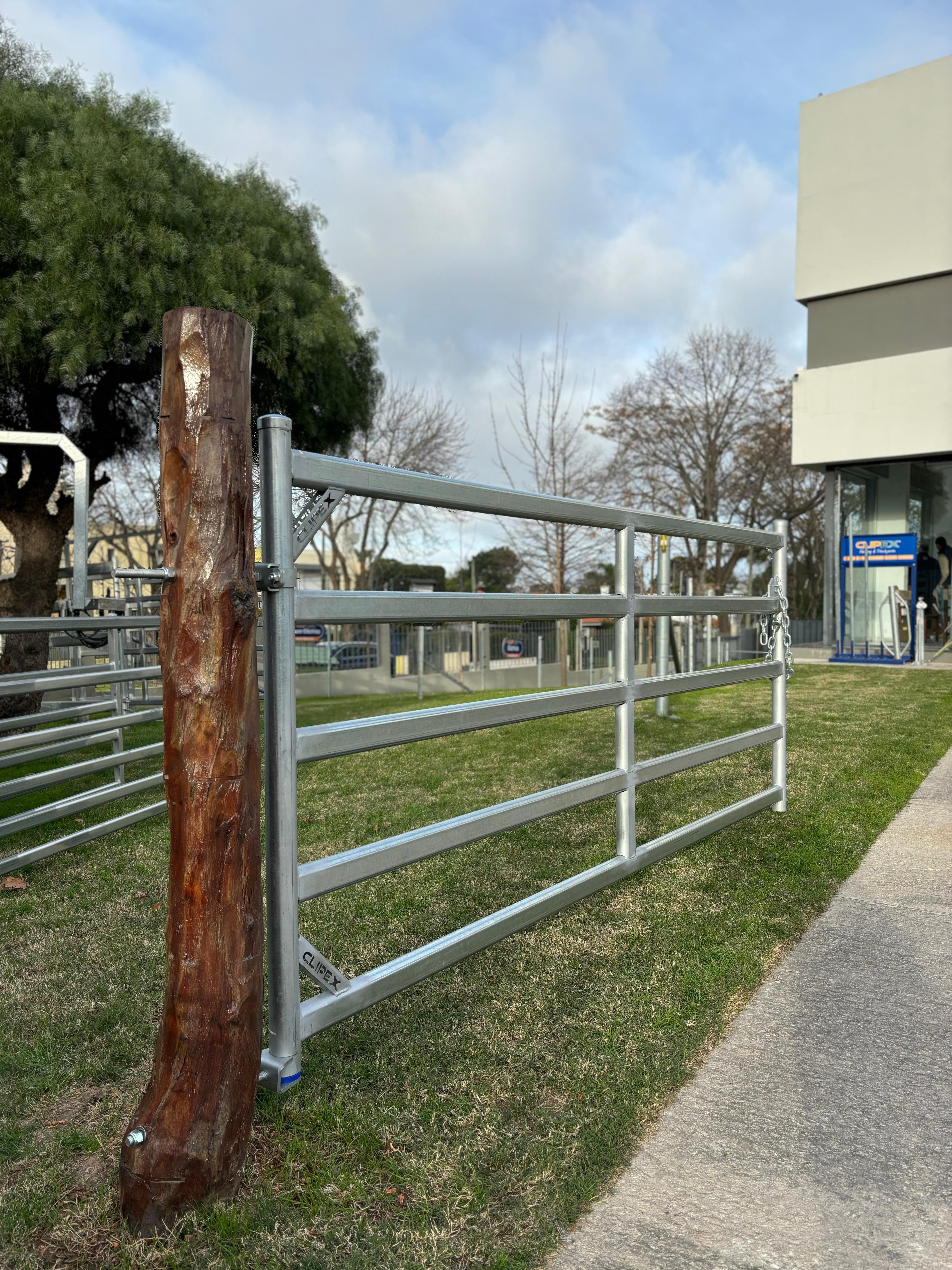 CLIPEX Portera 3.00 mts 5 barras reforzada con bisagras