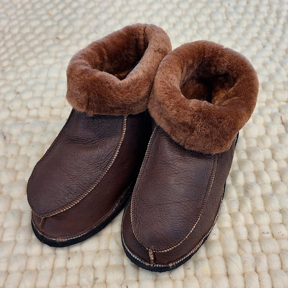 Pantufla botita de nio Taupe