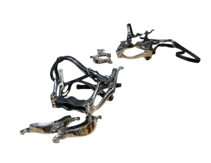 EFEKA Abrebocas equino forjado (M96FO)